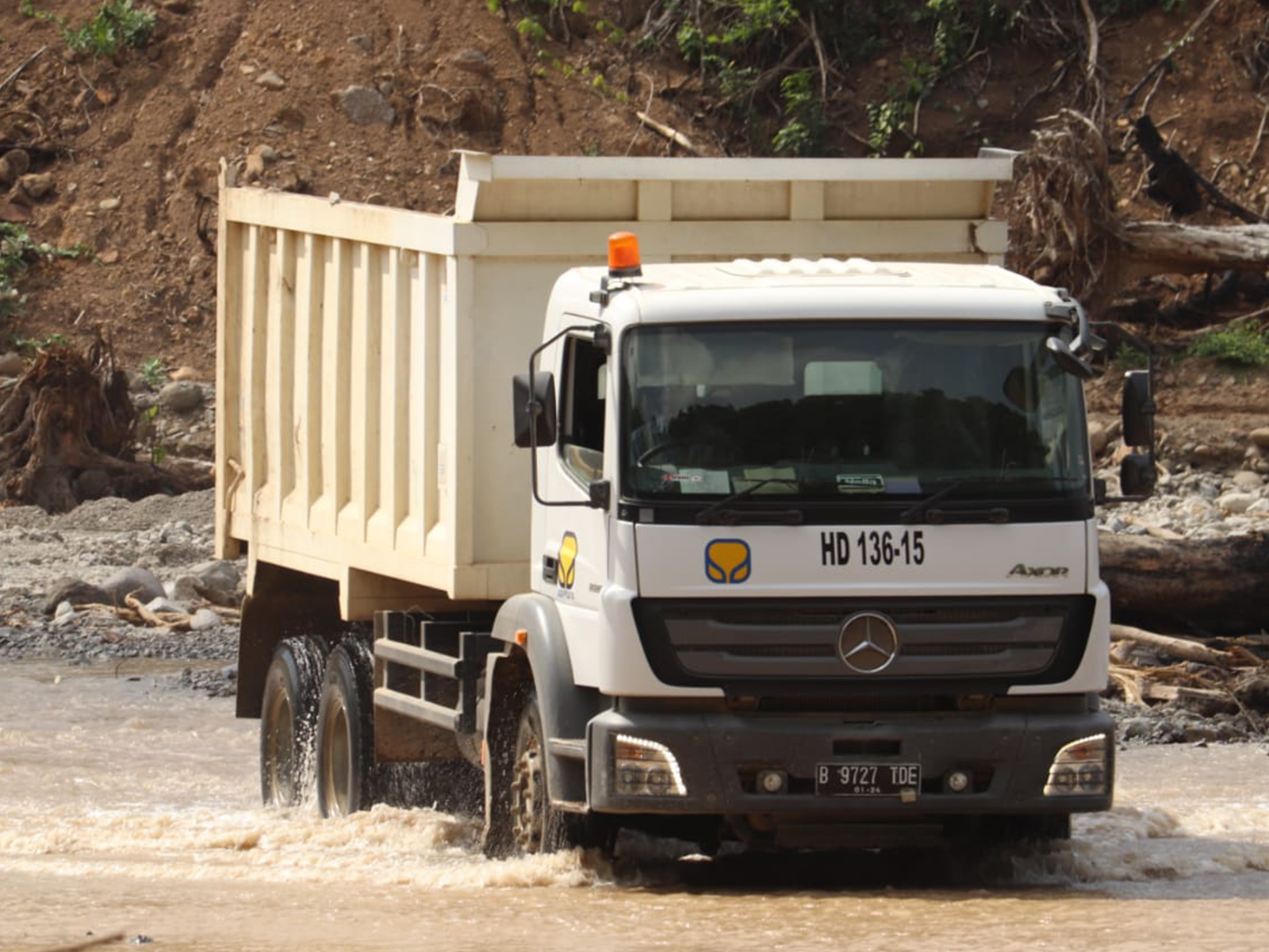 Heavy Dump Truck