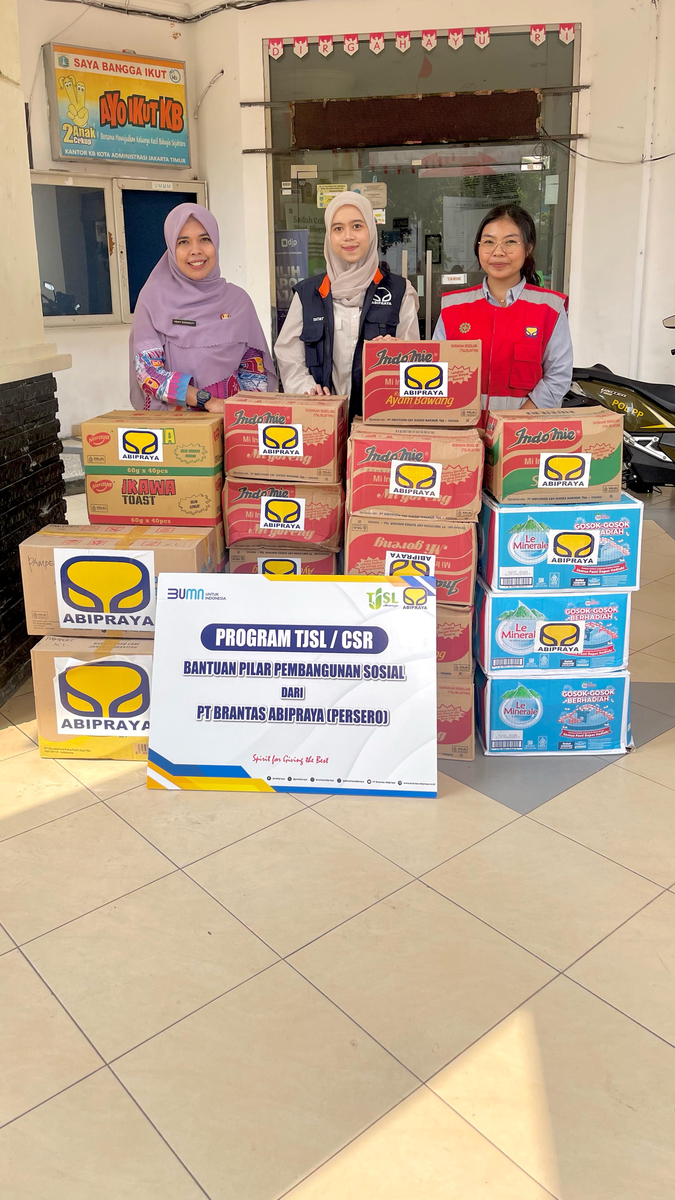 Brantas Abipraya Salurkan Bantuan untuk Korban Banjir Jabodetabek, Wujud Abipraya Peduli